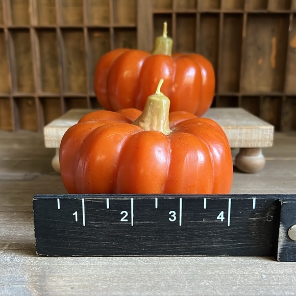 2 | POTTERY BARN Pumpkin Candles - Picture 7 of 9
